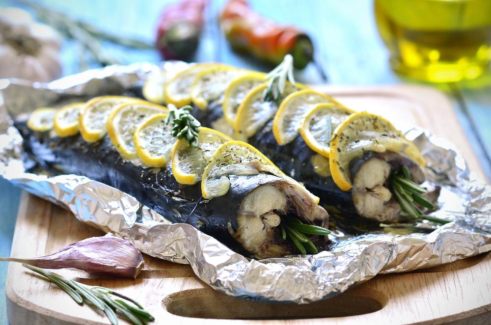 Вкусная скумбрия в аэрогриле – легкие и простые рецепты