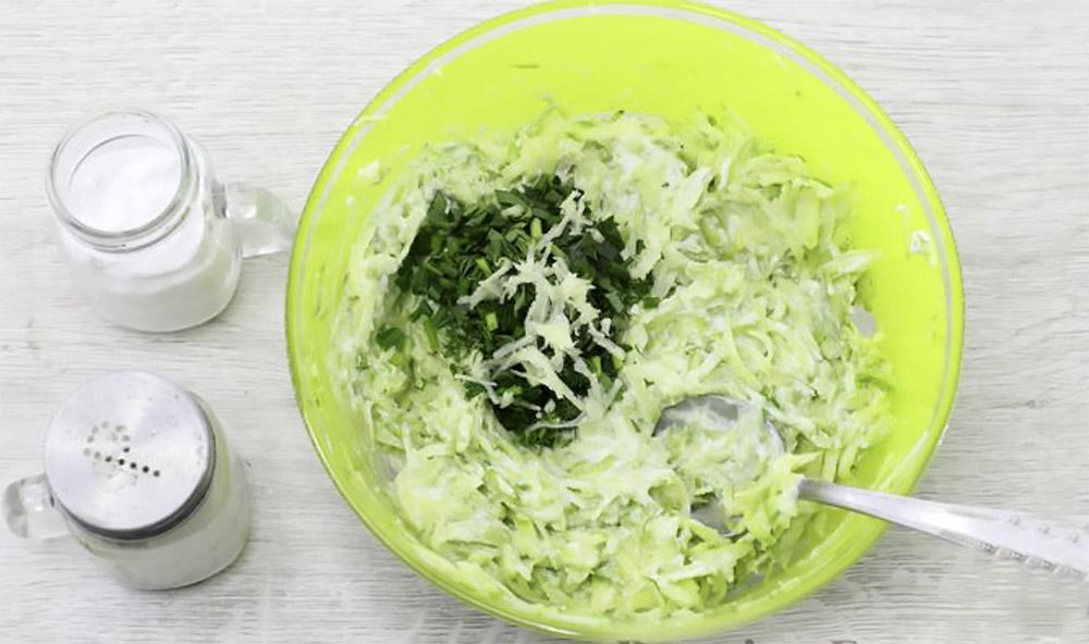 Кабачок и зелень