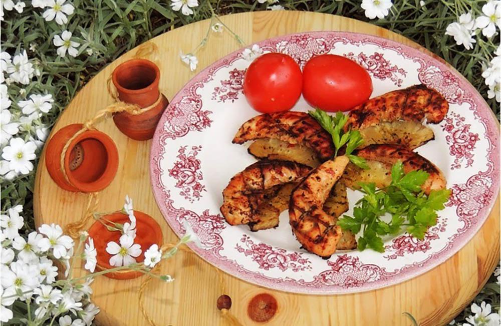Курица-гриль с ананасом