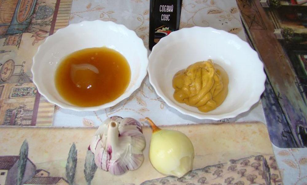 Горчица, мёд и лук