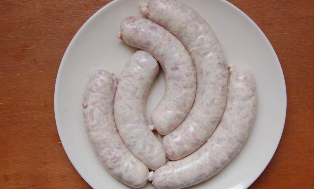 Колбаски из курицы