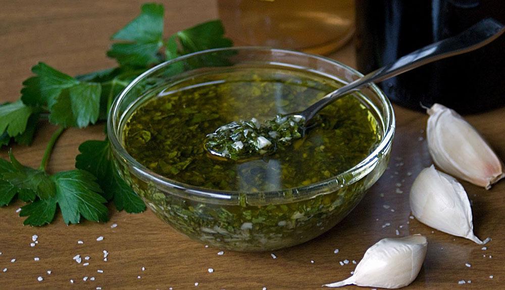 Масло, зелень и чеснок