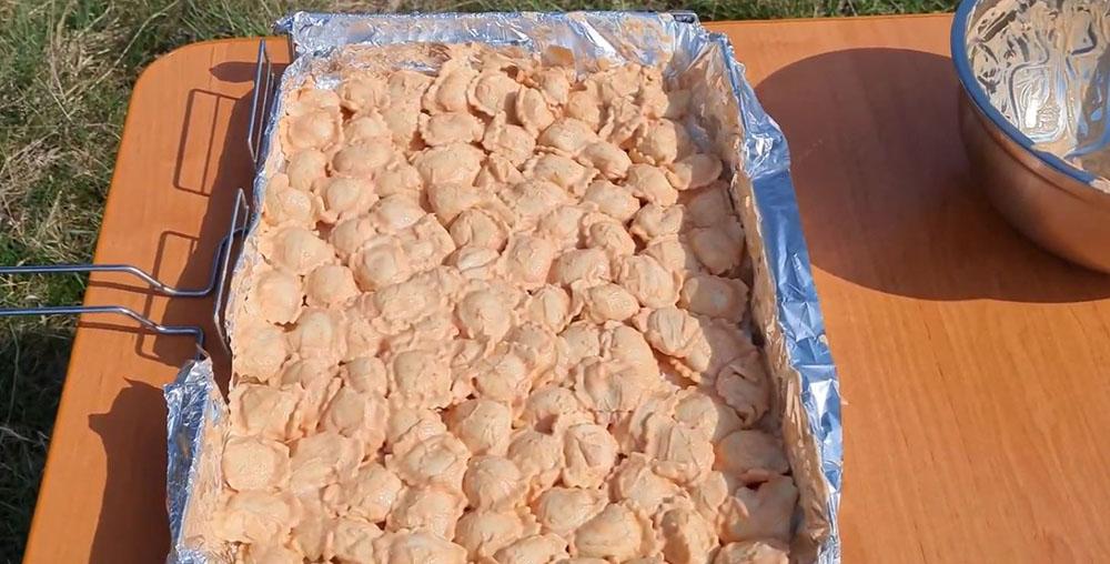 Приготовление пряных пельменей на гриле Пельмени в майонезе с кетчупом